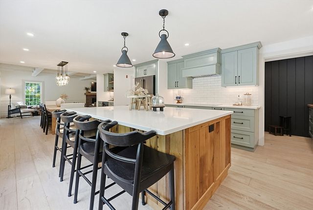 8 Quail Run Rd., Norfolk, MA 02056