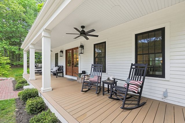8 Quail Run Rd., Norfolk, MA 02056