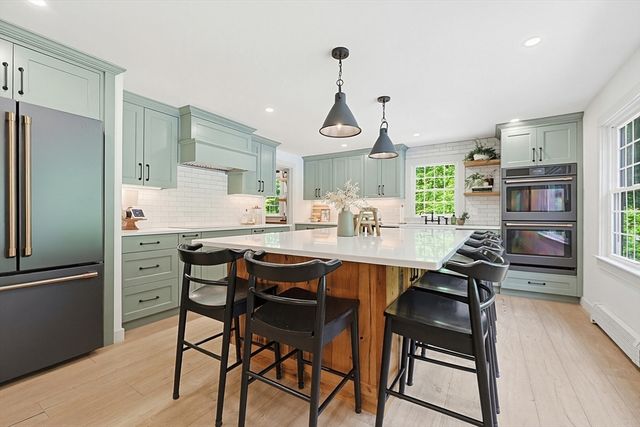 8 Quail Run Rd., Norfolk, MA 02056