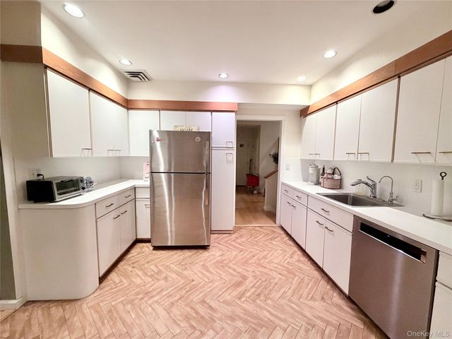 821 Channel Road House, Lido Beach, NY 11561