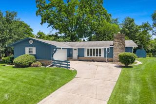 6531 Briargate Drive, Downers Grove, IL 60516