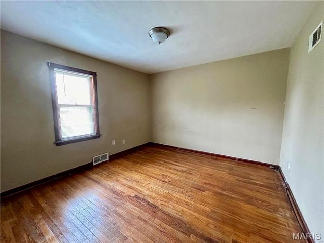 11820 Larimore Road, St Louis, MO 63138
