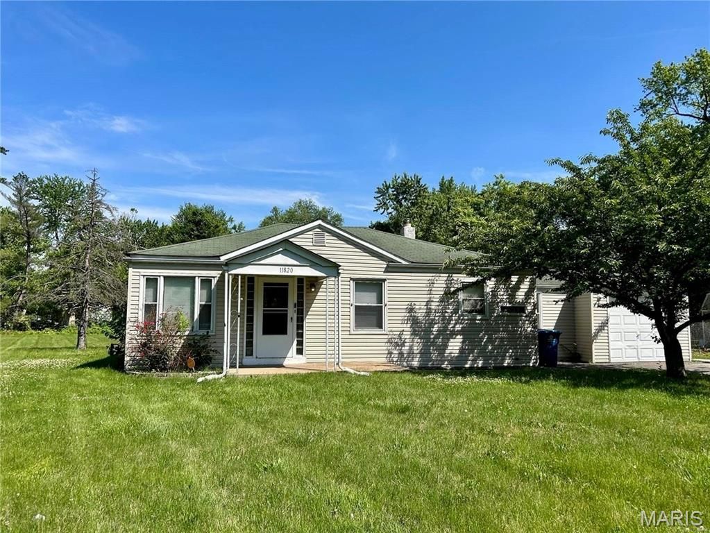 11820 Larimore Road, St Louis, MO 63138