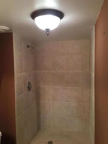 309 LAKE Circle 202, North Palm Beach, FL 33408