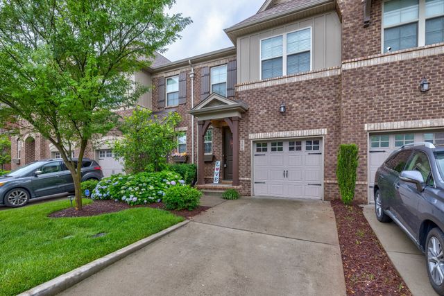 206 Bixby Private Ln, Hendersonville, TN 37075