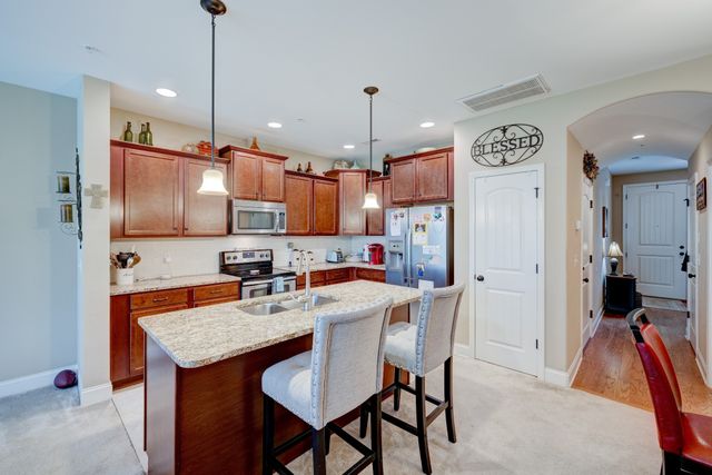206 Bixby Private Ln, Hendersonville, TN 37075