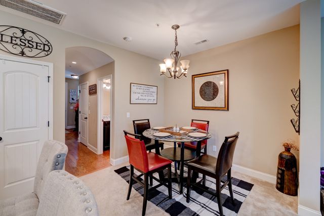206 Bixby Private Ln, Hendersonville, TN 37075