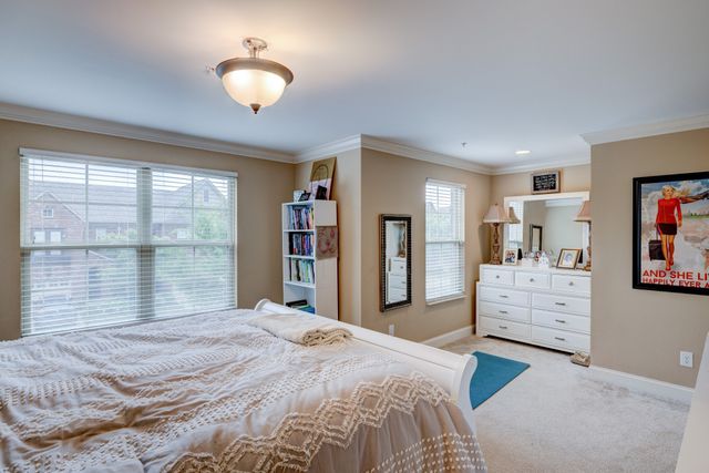 206 Bixby Private Ln, Hendersonville, TN 37075
