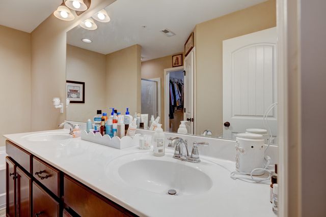 206 Bixby Private Ln, Hendersonville, TN 37075