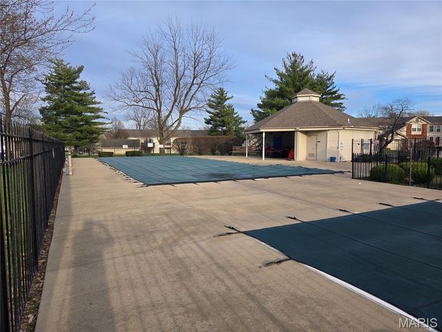 1005 Sugar Creek Court 7, St Peters, MO 63376