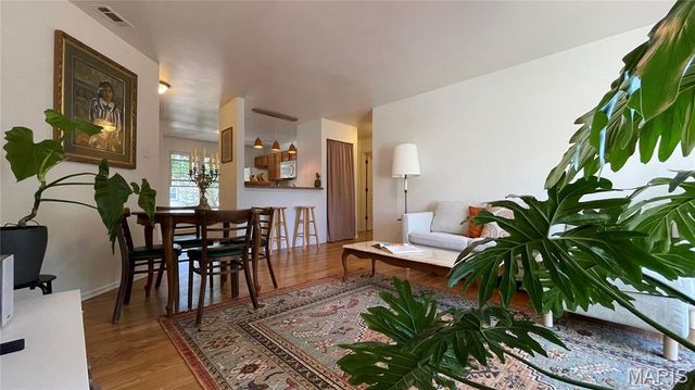 1005 Sugar Creek Court 7, St Peters, MO 63376