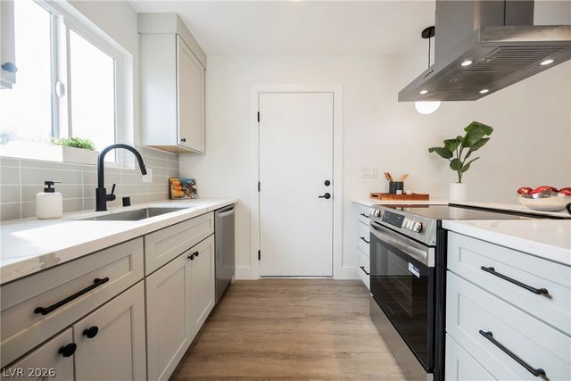 6416 Bristol Way, Las Vegas, NV 89107