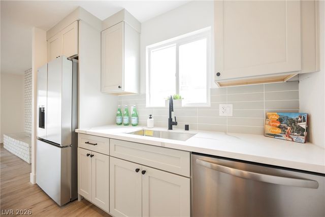 6416 Bristol Way, Las Vegas, NV 89107