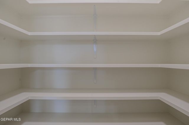 5660 RIO BONITO Circle, El Paso, TX 79932