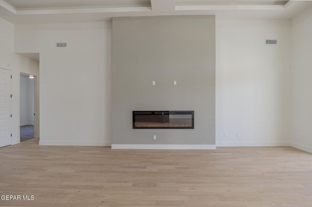 5660 RIO BONITO Circle, El Paso, TX 79932