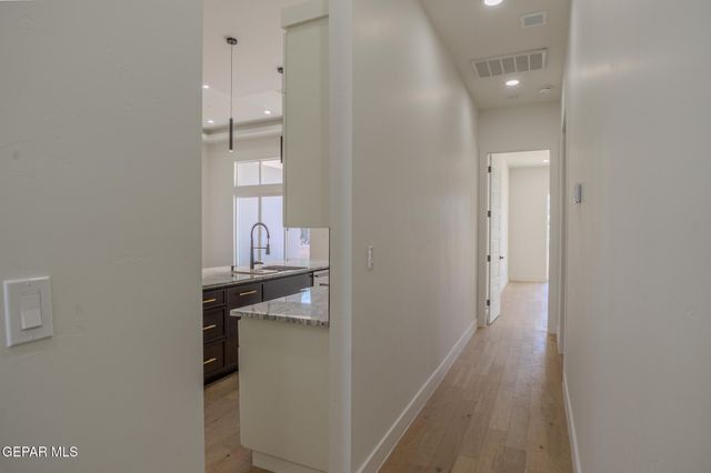 5660 RIO BONITO Circle, El Paso, TX 79932