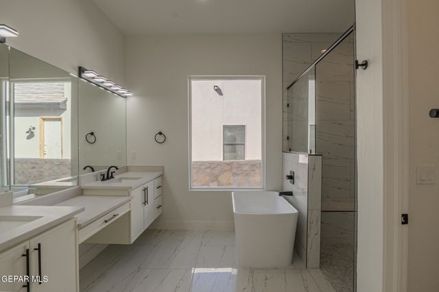 5660 RIO BONITO Circle, El Paso, TX 79932