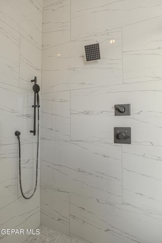 5660 RIO BONITO Circle, El Paso, TX 79932