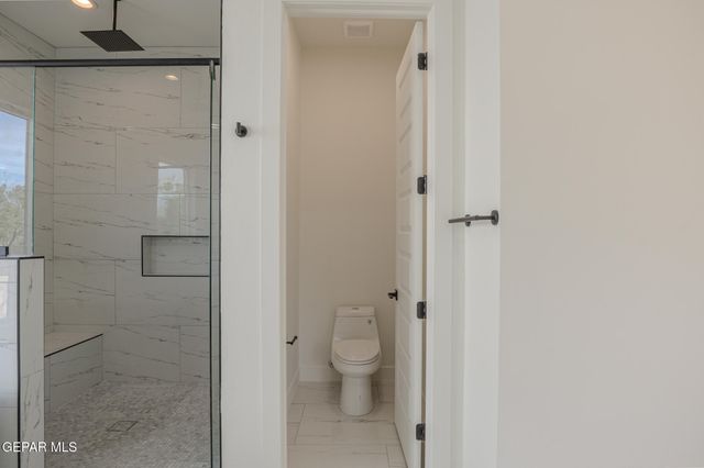 5660 RIO BONITO Circle, El Paso, TX 79932