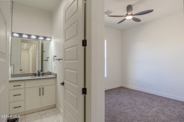 5660 RIO BONITO Circle, El Paso, TX 79932