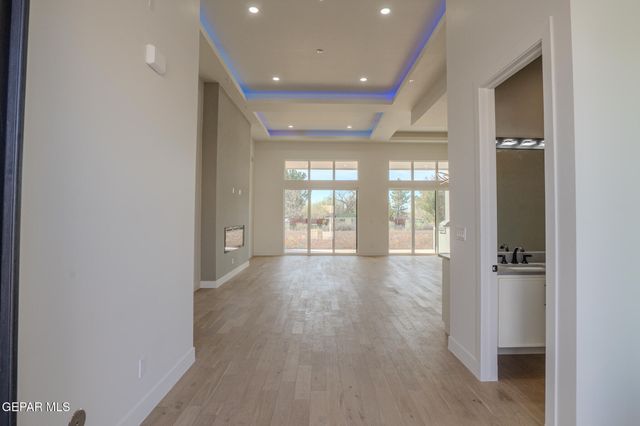 5660 RIO BONITO Circle, El Paso, TX 79932