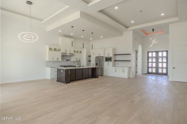 5660 RIO BONITO Circle, El Paso, TX 79932