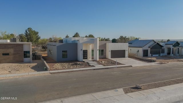 5660 RIO BONITO Circle, El Paso, TX 79932