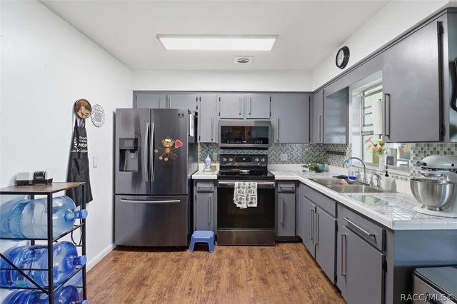 7 S J Kellner Boulevard, Beverly Hills, FL 34465