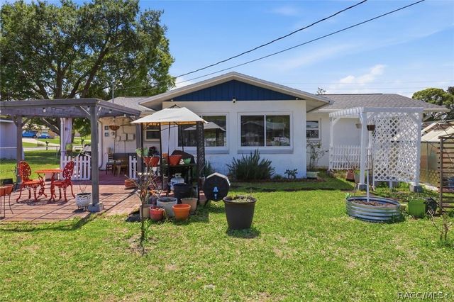 7 S J Kellner Boulevard, Beverly Hills, FL 34465