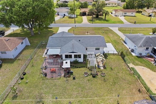 7 S J Kellner Boulevard, Beverly Hills, FL 34465