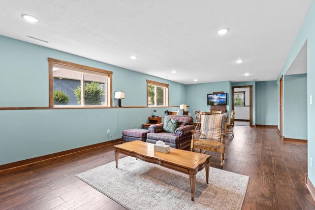 4300 Genevieve Place NW, Rochester, MN 55901
