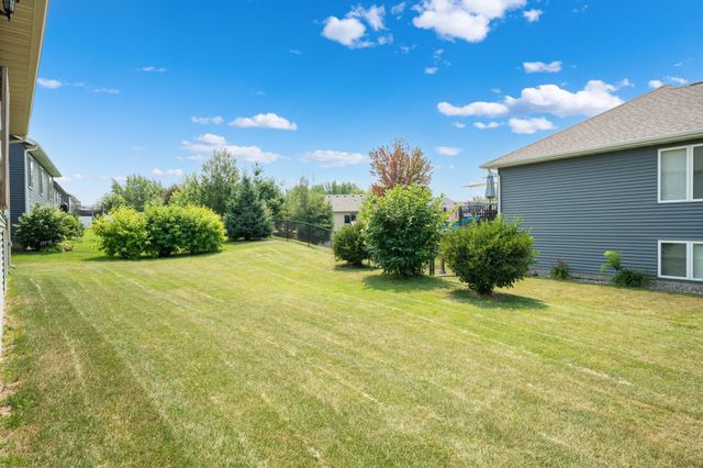 4300 Genevieve Place NW, Rochester, MN 55901