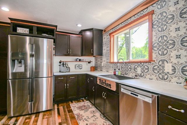 3765 Woodside Drive Extension, Geneva, OH 44041