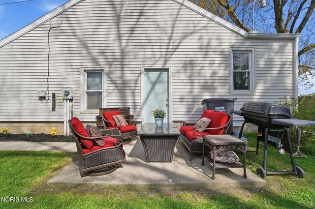 9113 Geiser Road, Holland, OH 43528