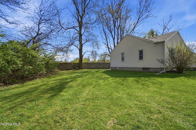9113 Geiser Road, Holland, OH 43528