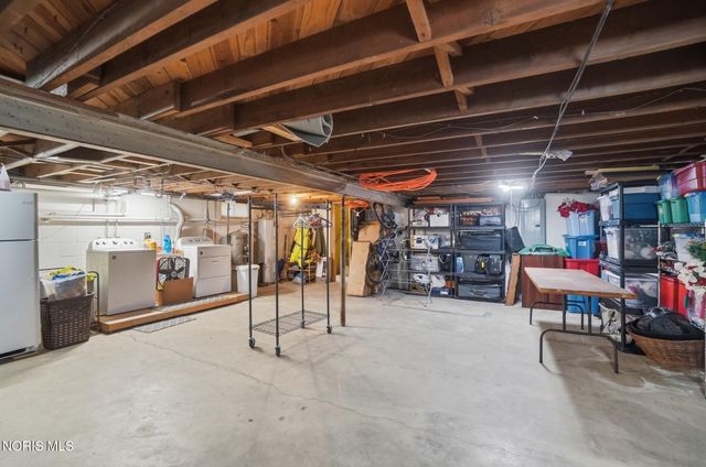 9113 Geiser Road, Holland, OH 43528