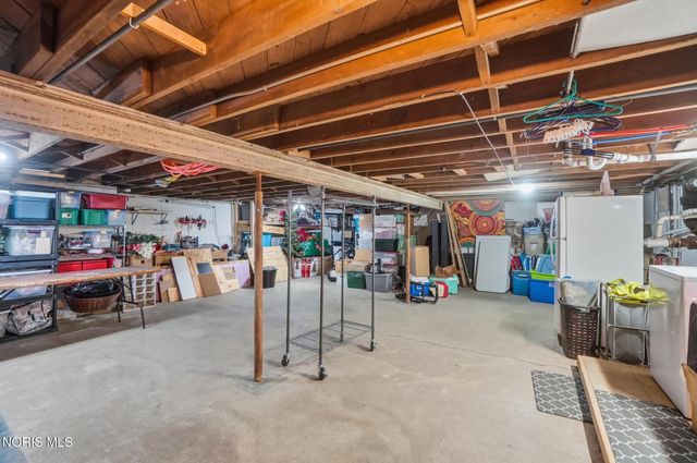 9113 Geiser Road, Holland, OH 43528