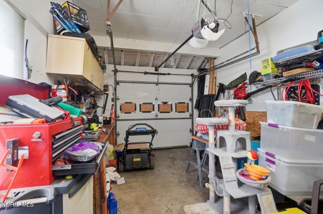 9113 Geiser Road, Holland, OH 43528