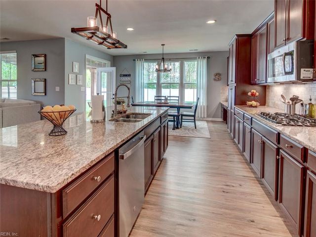 1111 Annie Olah CRES, Chesapeake, VA 23322