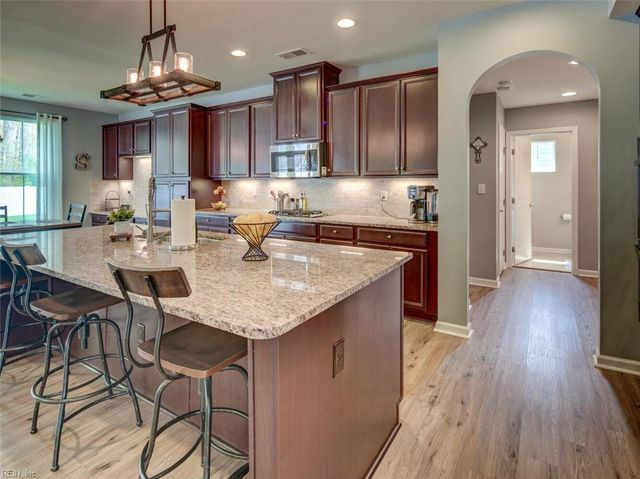 1111 Annie Olah CRES, Chesapeake, VA 23322