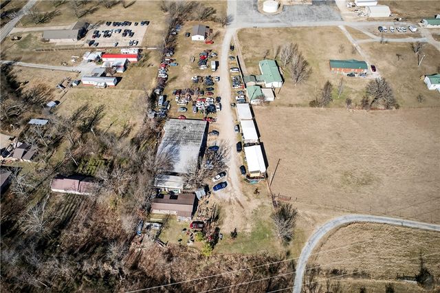 17374 Heavy Chevy Road, Siloam Springs, AR 72761