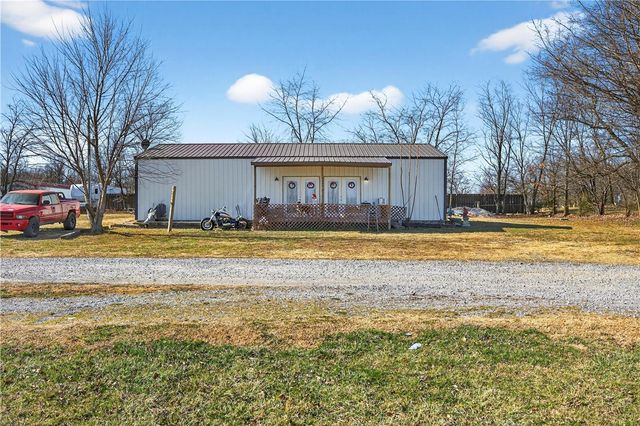 17374 Heavy Chevy Road, Siloam Springs, AR 72761