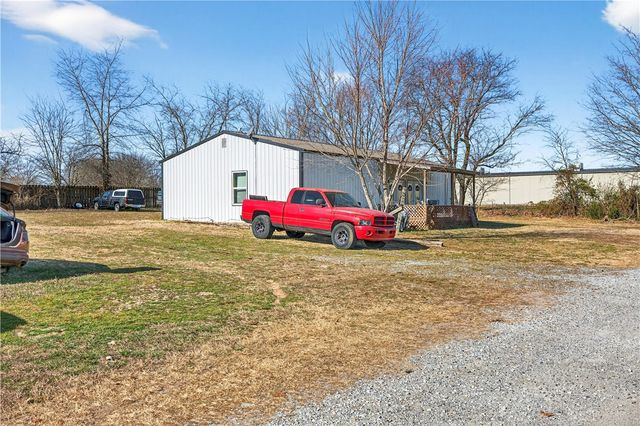17374 Heavy Chevy Road, Siloam Springs, AR 72761