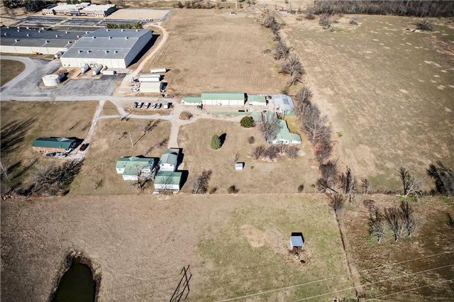 17374 Heavy Chevy Road, Siloam Springs, AR 72761