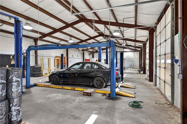 17374 Heavy Chevy Road, Siloam Springs, AR 72761