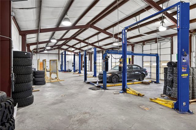 17374 Heavy Chevy Road, Siloam Springs, AR 72761