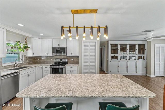 133 Parkwood Lane, Edgewater, FL 32132