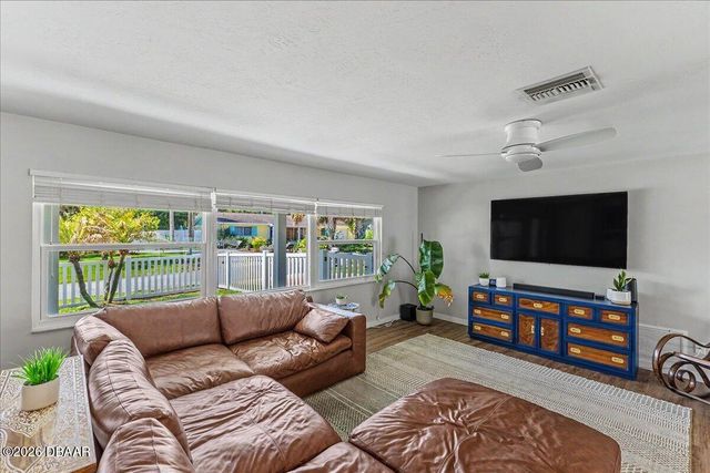 133 Parkwood Lane, Edgewater, FL 32132