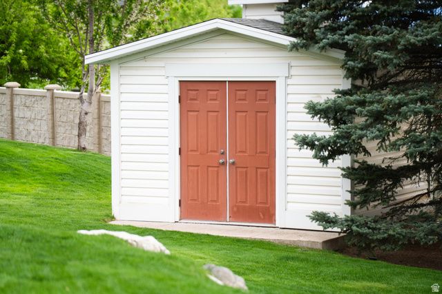 108 S BRIGGS DR, Bountiful, UT 84010