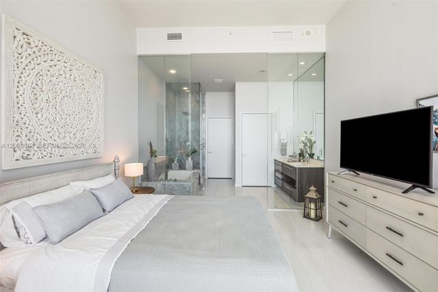 480 NE 31st St PH5303, Miami, FL 33137